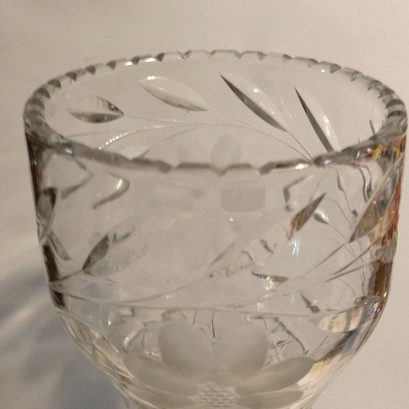 Botanical Elegant Vintage Crystal Hand-Cut Heavy 12" Vase Hourglass Shape 5 lbs. - Picture 11 of 16